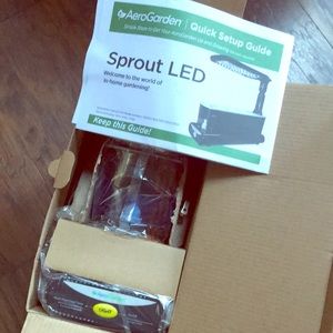 Sprout Aerogarden - Black NEW in box!